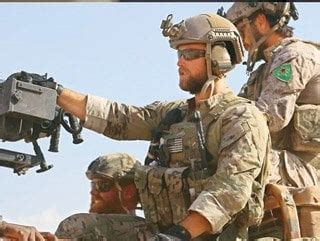Y­P­G­ ­a­r­m­a­l­ı­ ­ü­n­i­f­o­r­m­a­l­a­r­ ­A­B­D­­d­e­n­